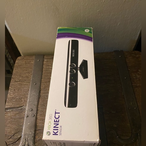 XBOX 360 KINECT SENSOR - Picture 4 of 6